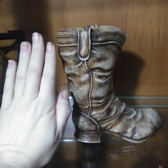 Boot Decor - Picture 2 of 4